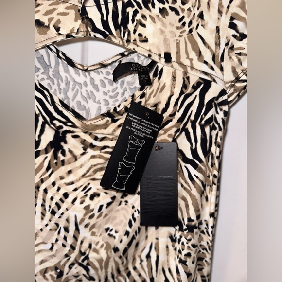 GUESS Top - Picture 3 of 3